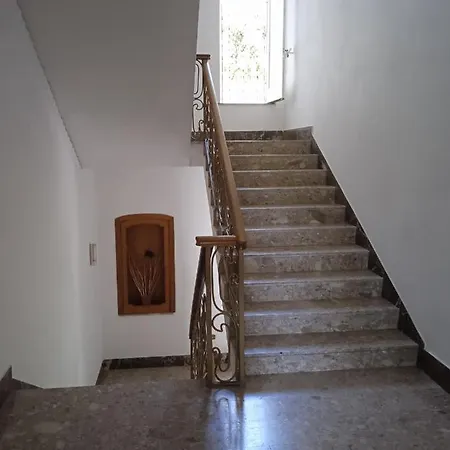 Thomas Bb Conduzione Familiare 2*