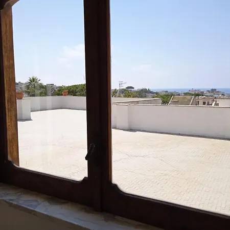 Thomas Bb Conduzione Familiare Bed & Breakfast 2*