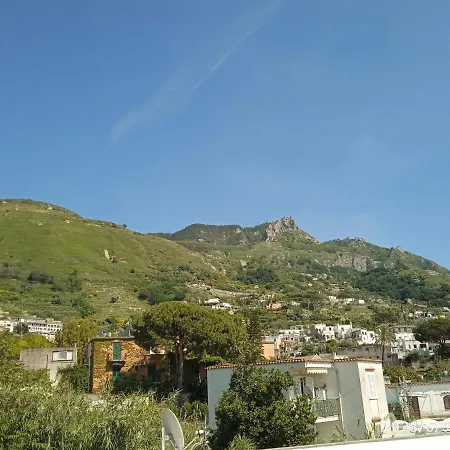 Thomas Bb Conduzione Familiare Forio di Ischia