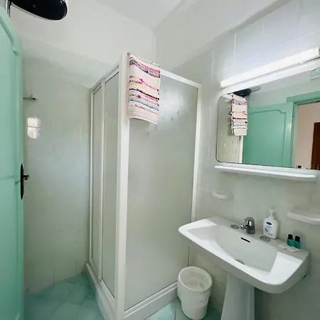 Thomas Bb Conduzione Familiare Forio di Ischia