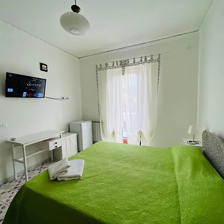 Thomas Bb Conduzione Familiare 2* Forio di Ischia