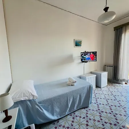 Thomas Bb Conduzione Familiare Готель типу 