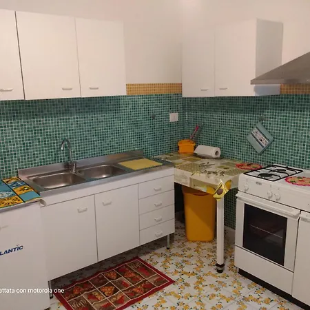 Thomas Bb Conduzione Familiare Bed & Breakfast 2*